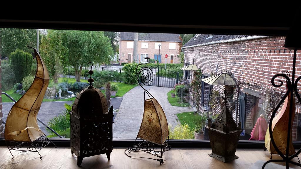 Chambres D Hotes ,Hotel ,Secret D'Une Nuit A Vicq Pres De Onnaing,Avec Piscine Exteriér fotografie
